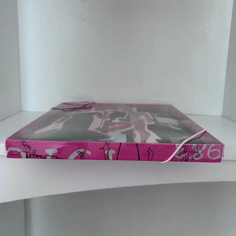 NWT Vintage BARBIE Glamour Dream Collection, Box Set 4 Greeting Cards/Envelopes
